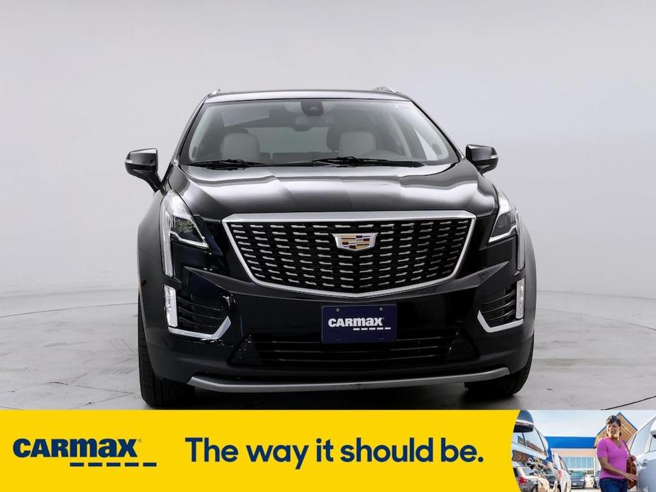 used 2021 Cadillac XT5 car, priced at $33,998