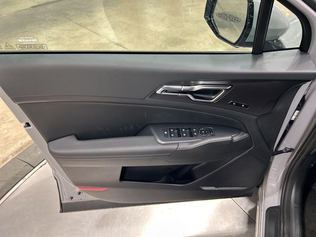 new 2026 Kia Sportage Hybrid car, priced at $40,762