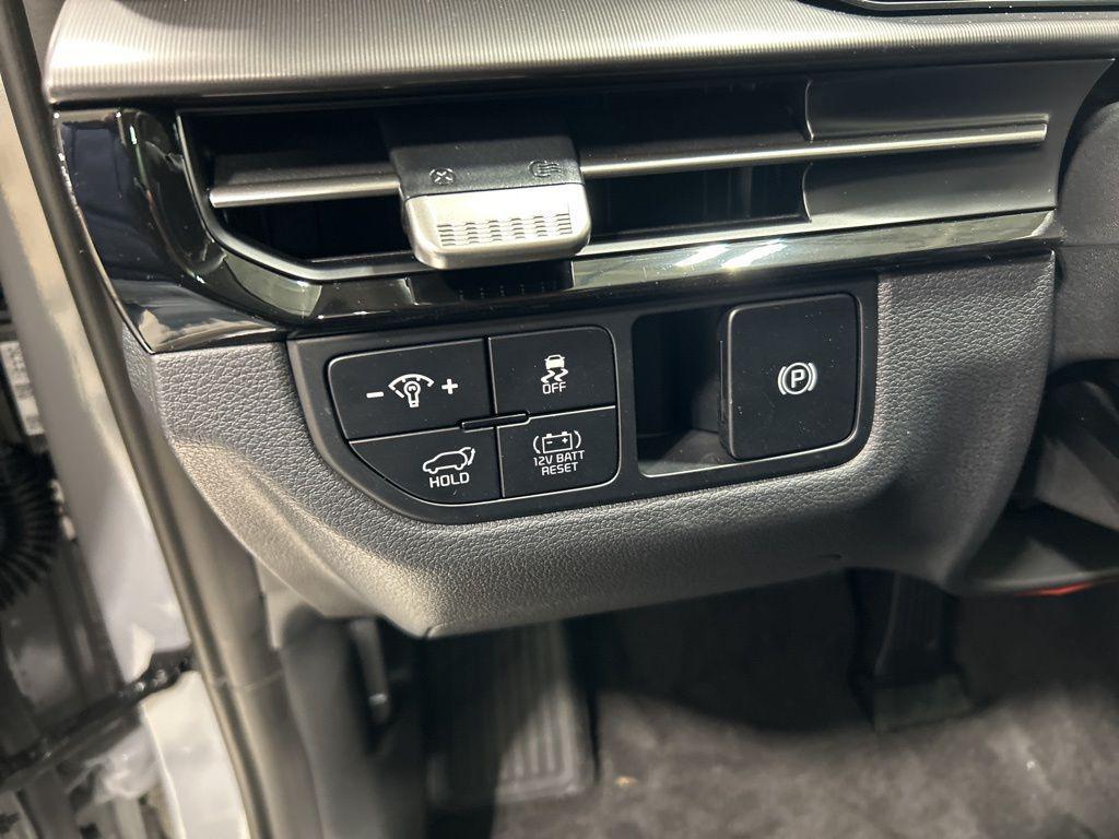 new 2026 Kia Sportage Hybrid car, priced at $40,762