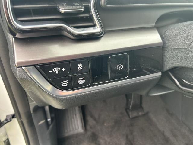 new 2025 Kia Sportage Hybrid car, priced at $33,857