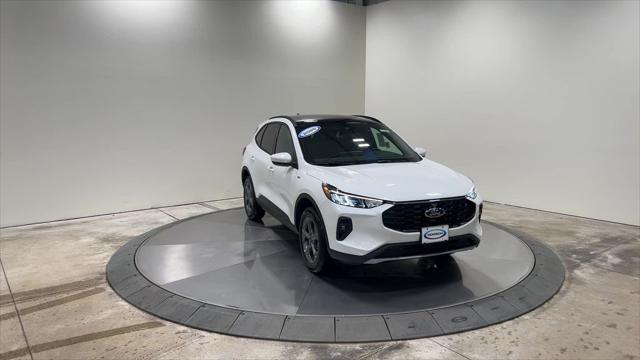 new 2025 Ford Escape car, priced at $35,987