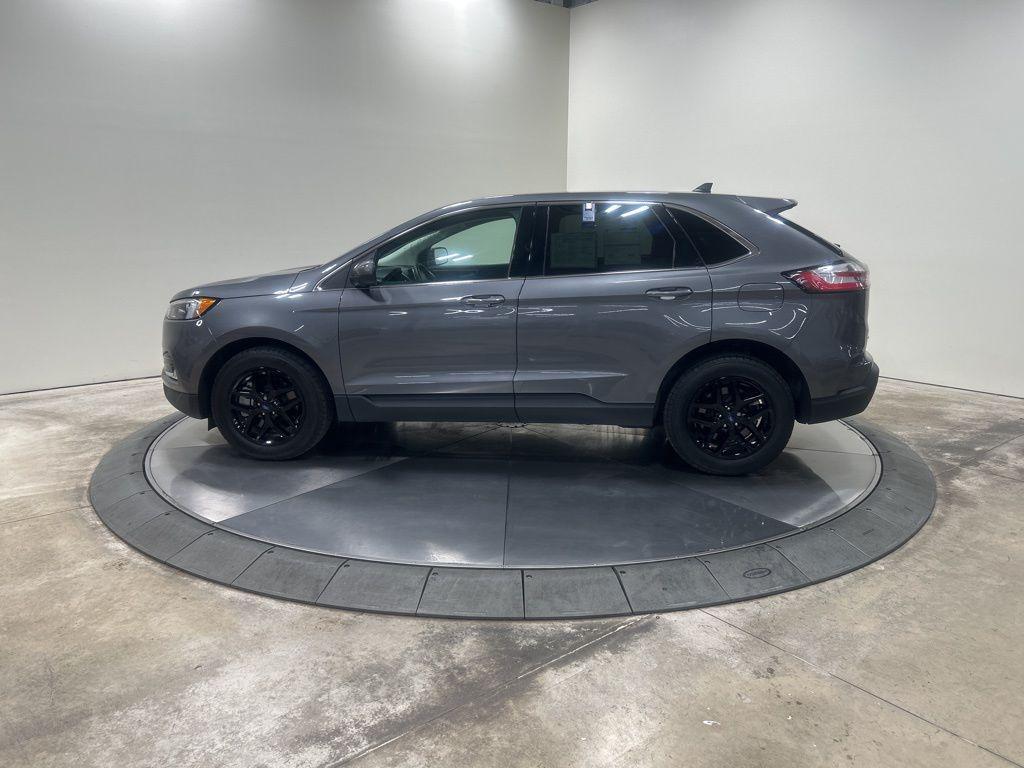 used 2022 Ford Edge car, priced at $28,469