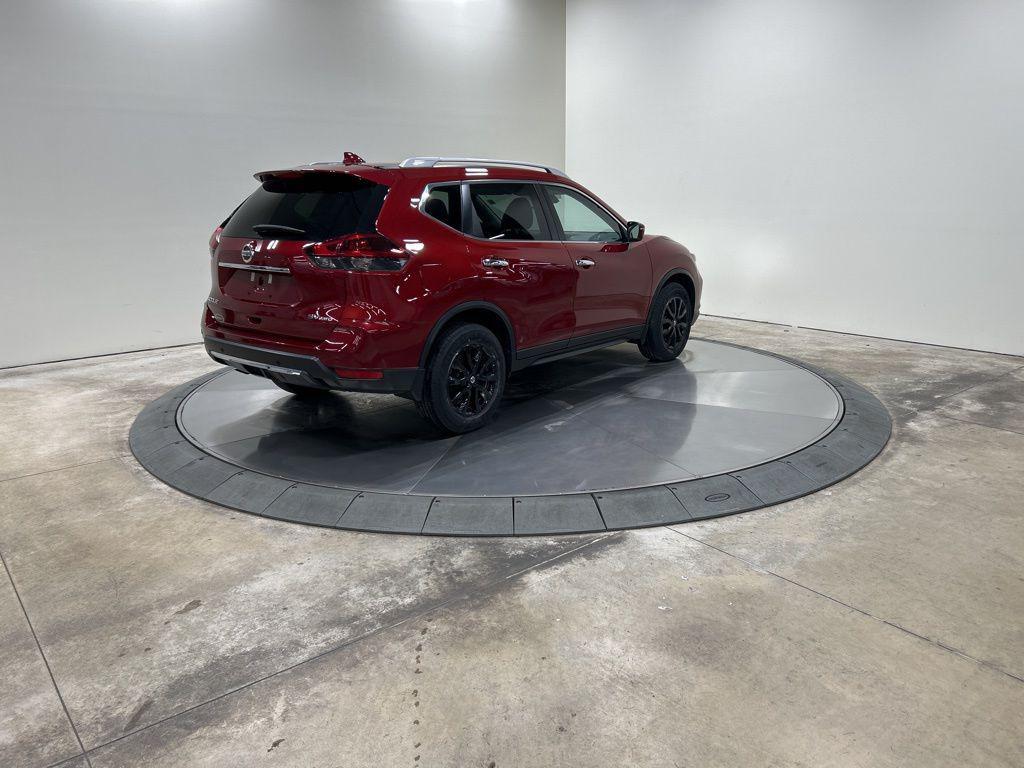 used 2019 Nissan Rogue car, priced at $17,957