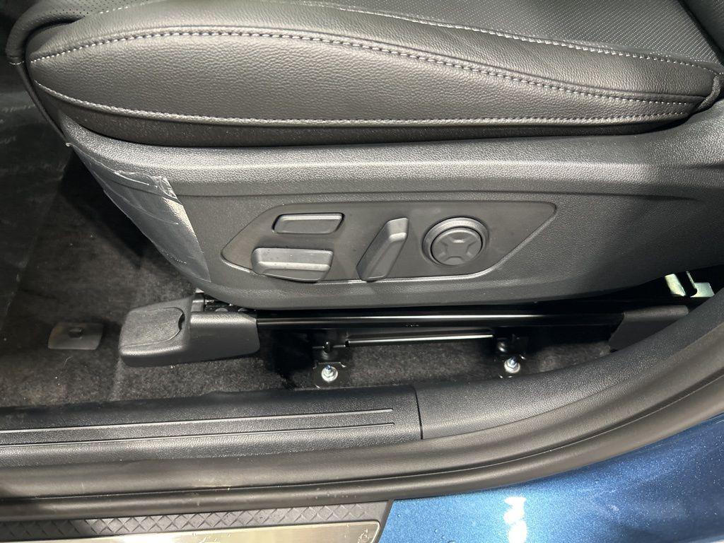 new 2026 Kia Sorento Hybrid car, priced at $47,119