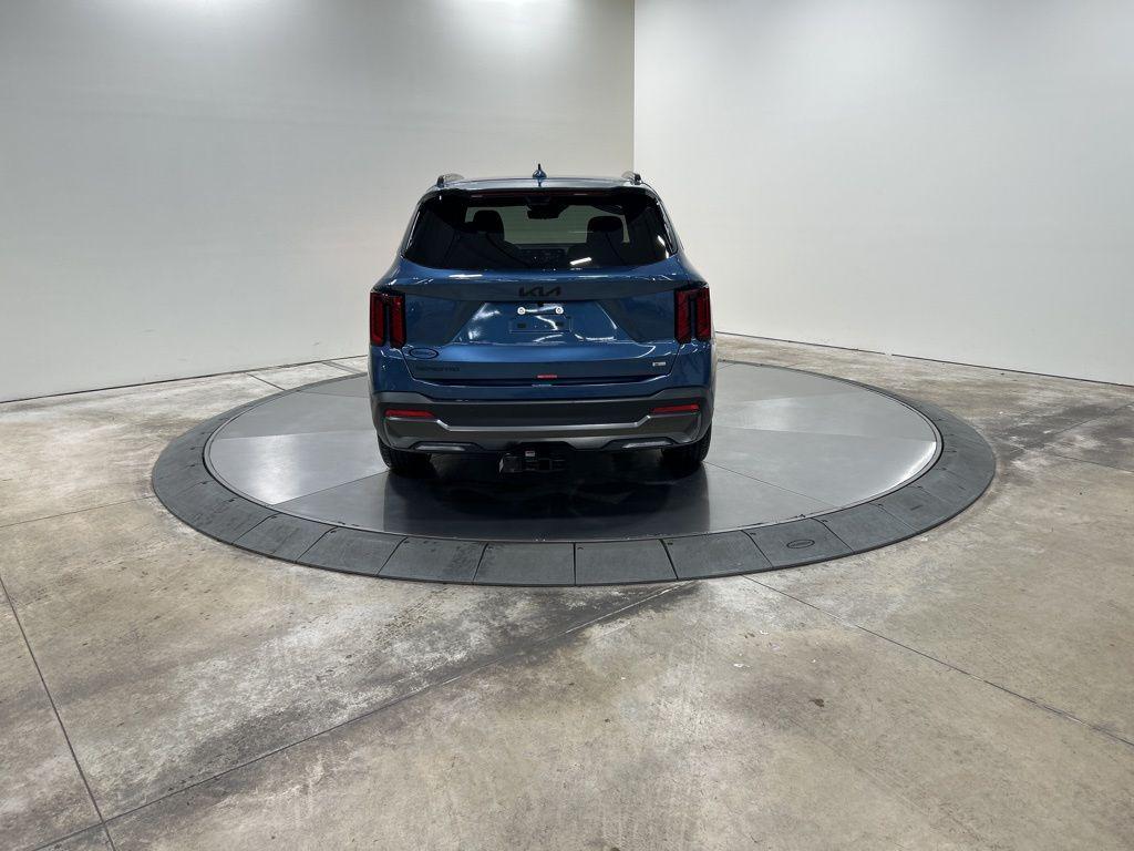 new 2026 Kia Sorento Hybrid car, priced at $47,119