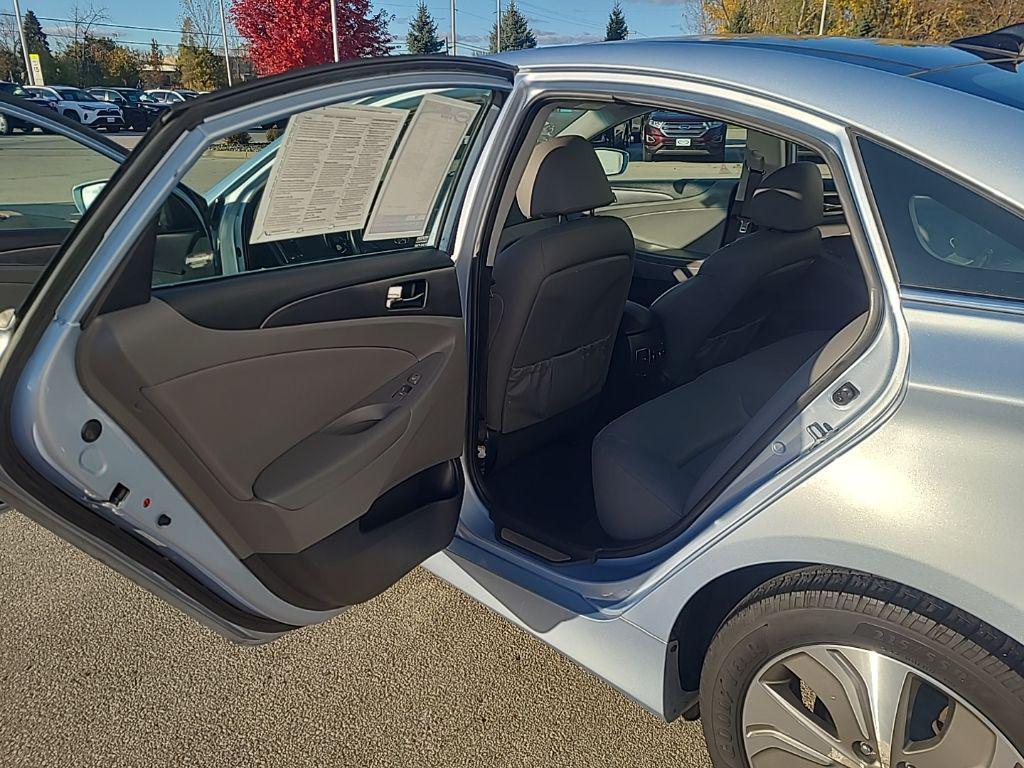 used 2013 Hyundai Sonata Hybrid car, priced at $8,546