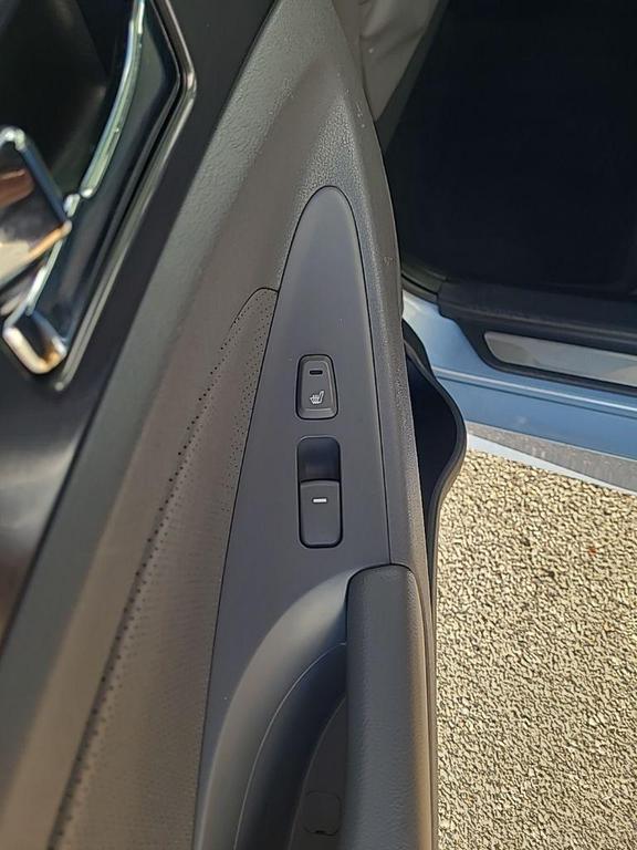 used 2013 Hyundai Sonata Hybrid car, priced at $8,546