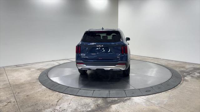 new 2025 Kia Sorento car, priced at $39,025