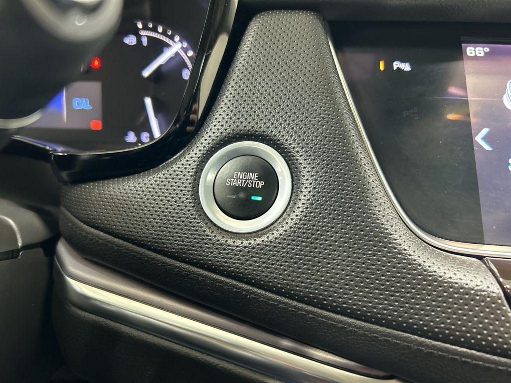 used 2017 Cadillac XT5 car, priced at $20,752