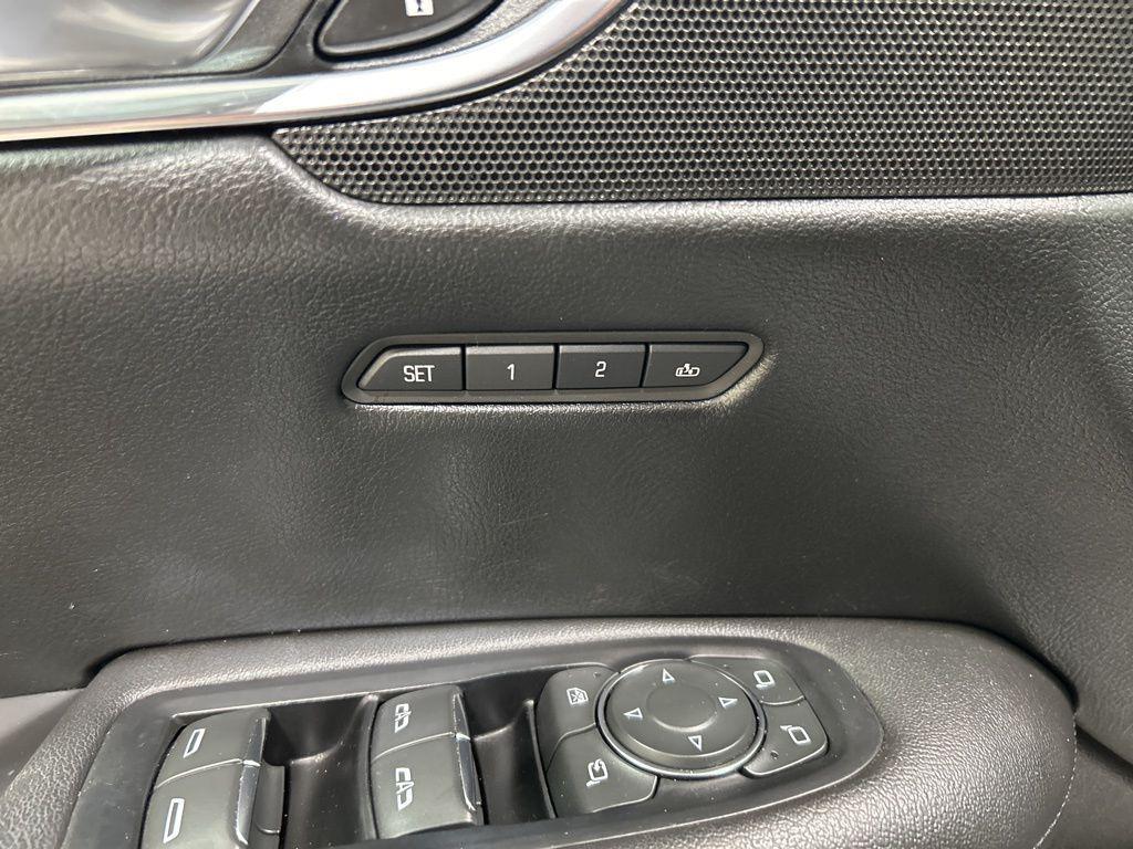 used 2017 Cadillac XT5 car, priced at $20,752