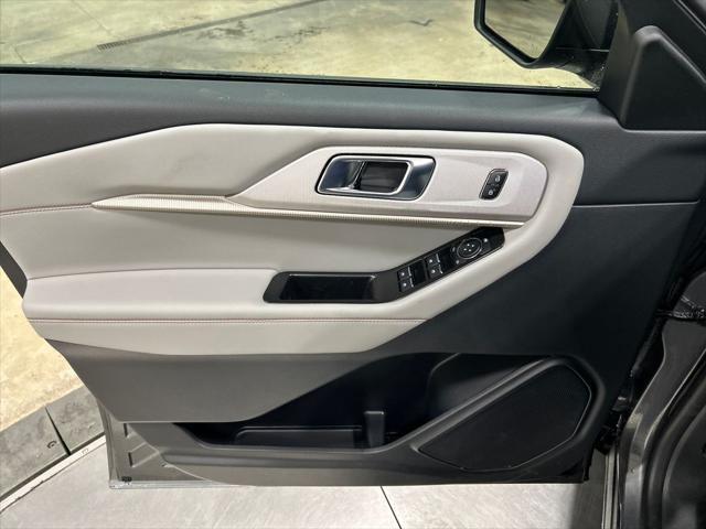 new 2025 Ford Explorer car, priced at $45,826