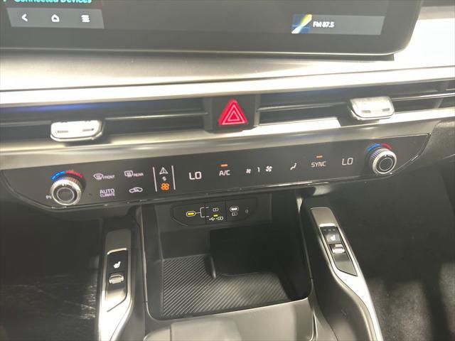 new 2025 Kia Sorento car, priced at $43,725