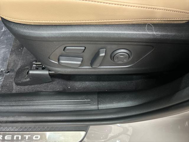 new 2025 Kia Sorento car, priced at $47,738