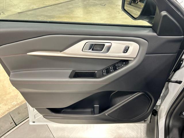 new 2025 Ford Explorer car, priced at $45,826