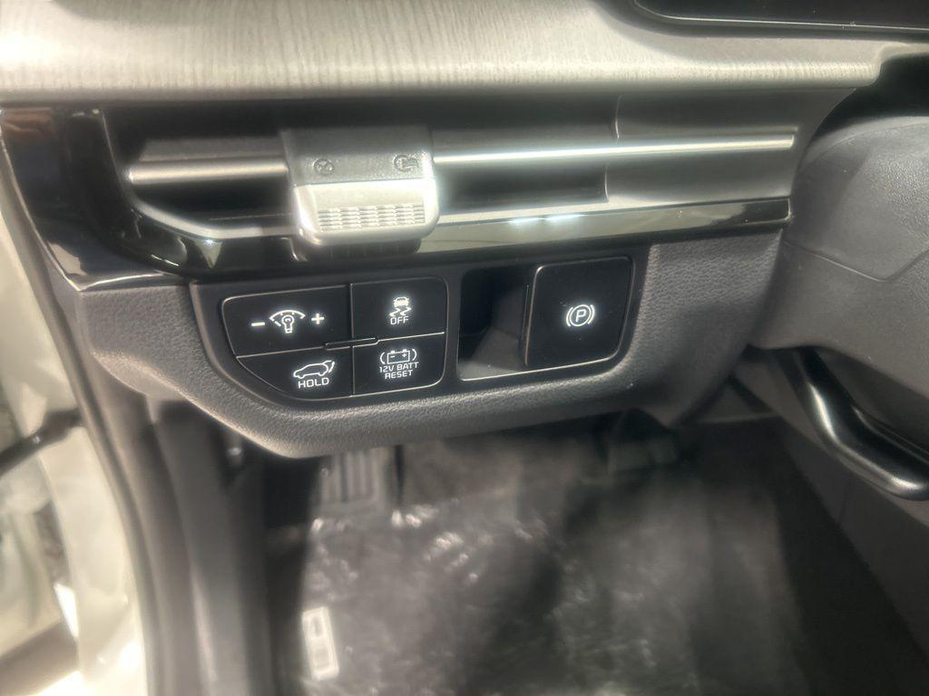 new 2026 Kia Sportage car, priced at $36,058