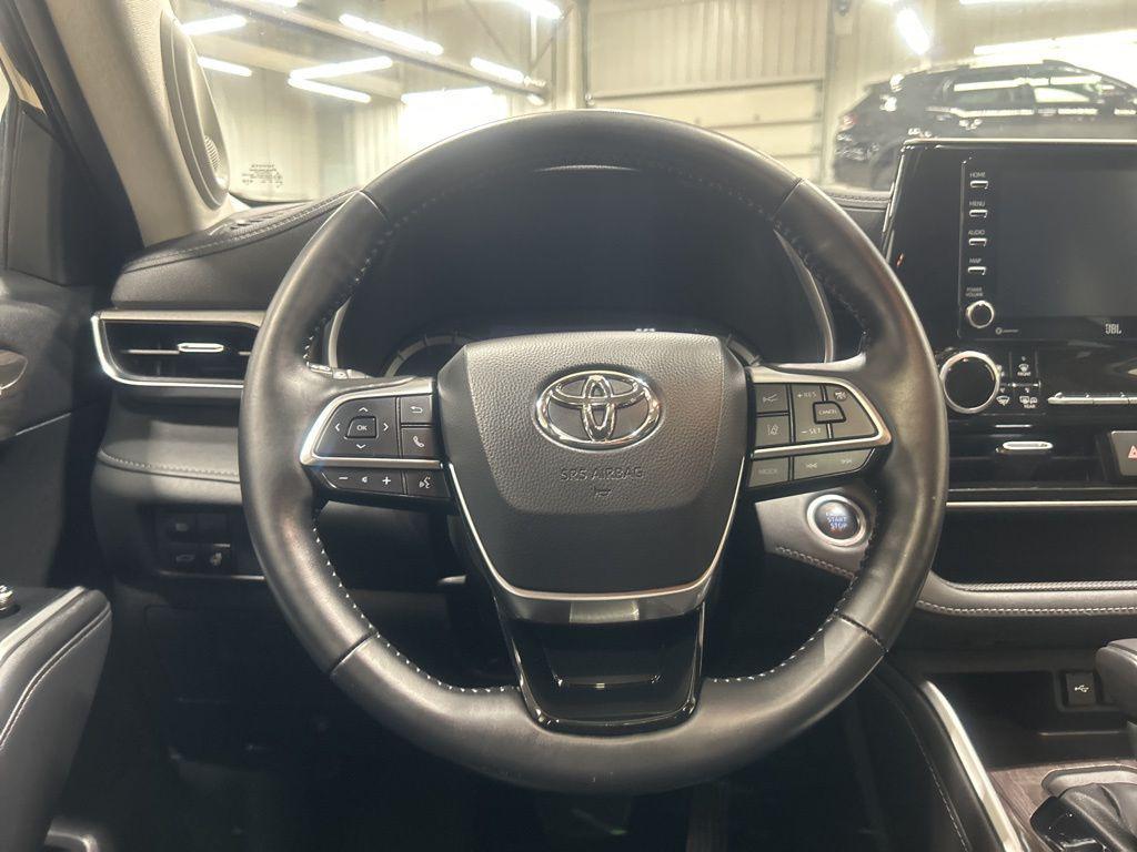used 2021 Toyota Highlander car, priced at $37,982