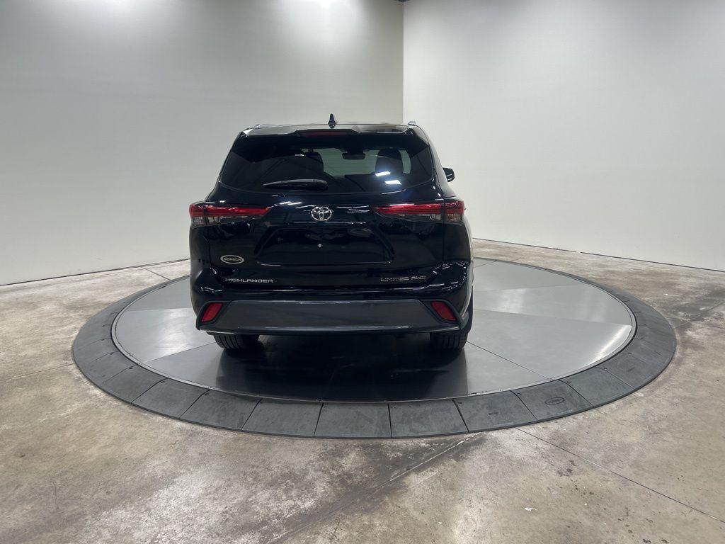 used 2021 Toyota Highlander car, priced at $37,982
