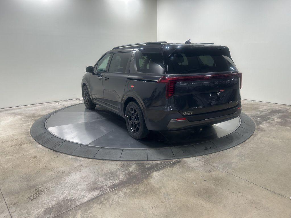 new 2026 Kia Carnival Hybrid car, priced at $53,694