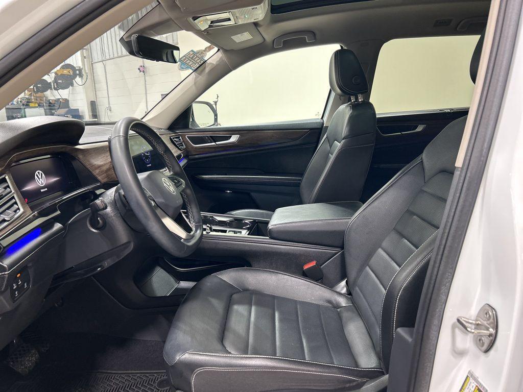 used 2024 Volkswagen Atlas car, priced at $31,452