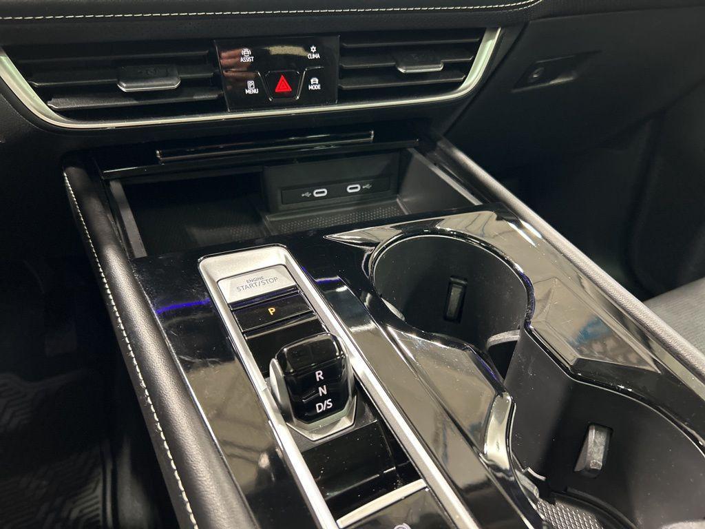 used 2024 Volkswagen Atlas car, priced at $31,452