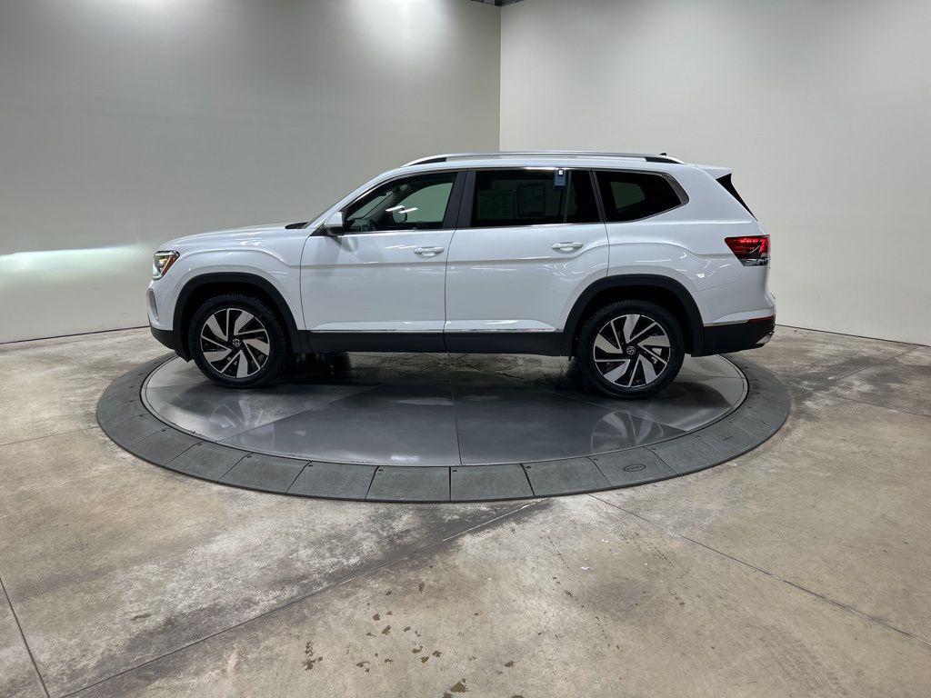 used 2024 Volkswagen Atlas car, priced at $31,452