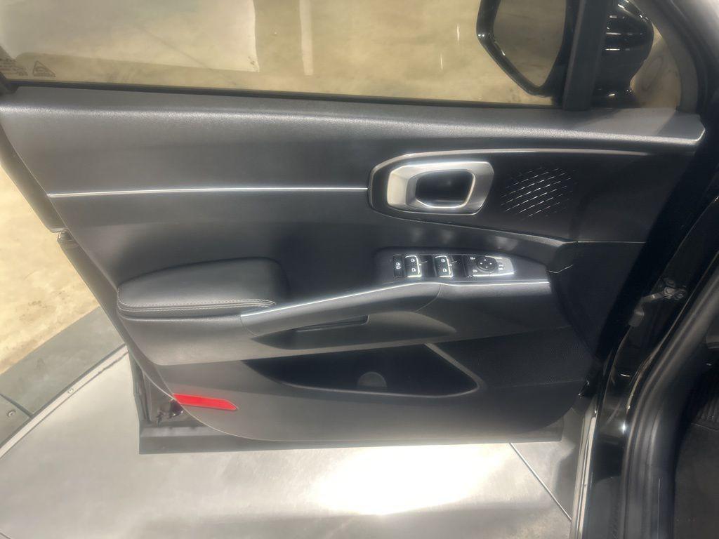 used 2022 Kia Sorento car, priced at $24,997