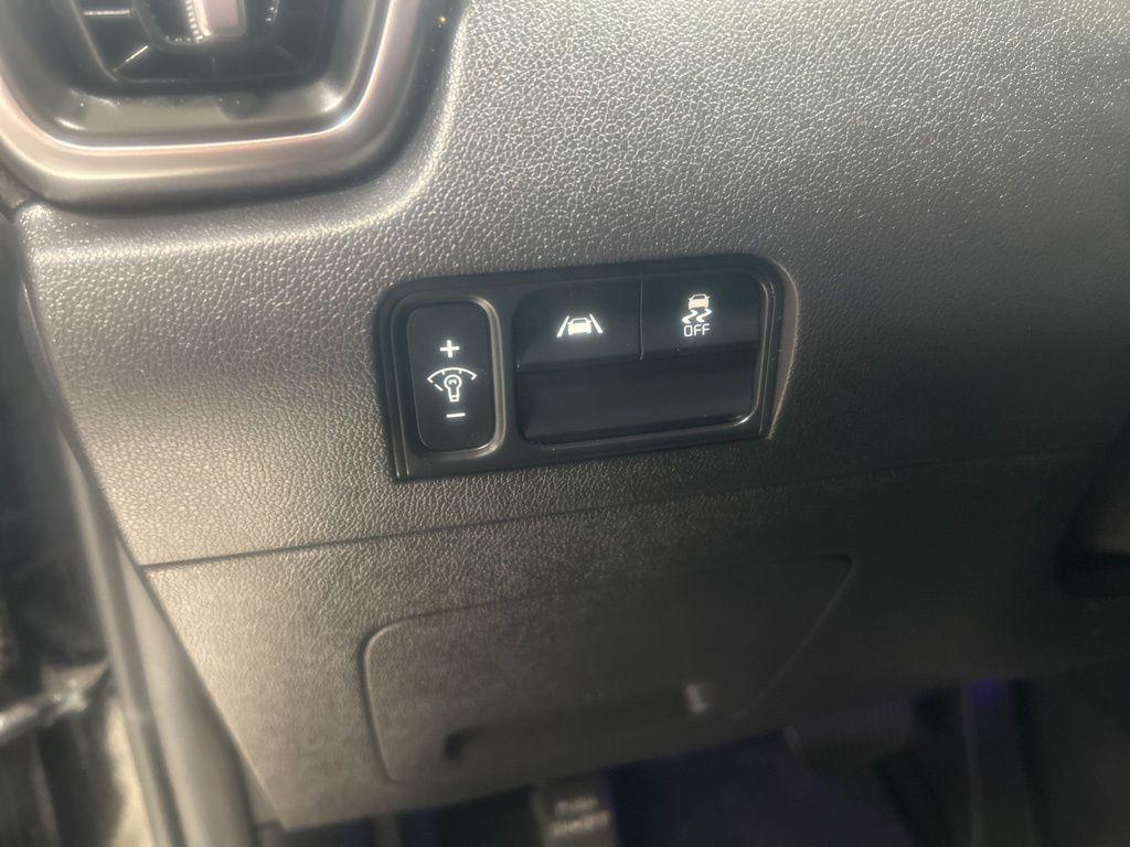 used 2022 Kia Sorento car, priced at $24,997