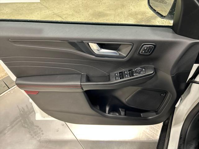 new 2025 Ford Escape car, priced at $40,299