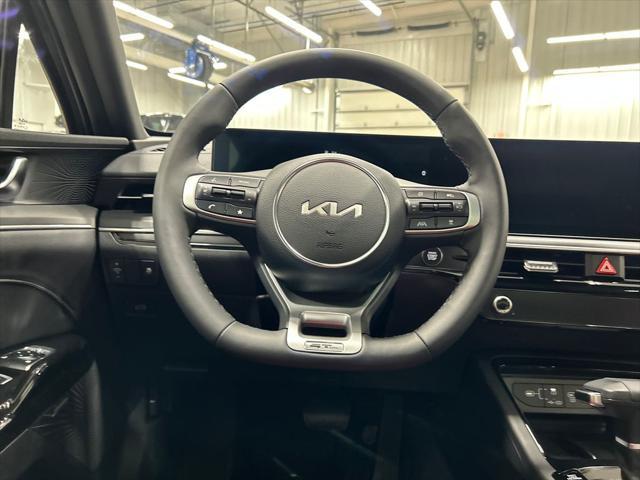 new 2025 Kia K5 car, priced at $32,554