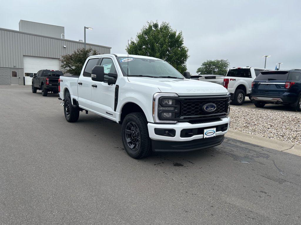 new 2025 Ford F-250 car, priced at $71,460