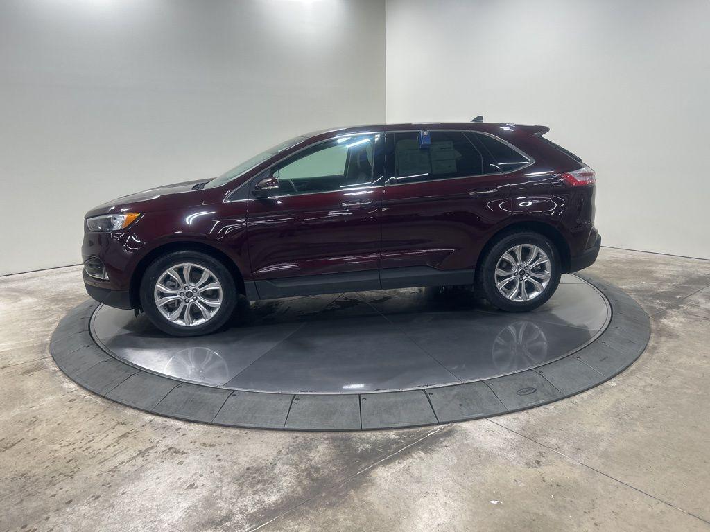 used 2024 Ford Edge car, priced at $30,915