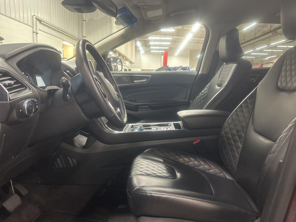 used 2024 Ford Edge car, priced at $30,915