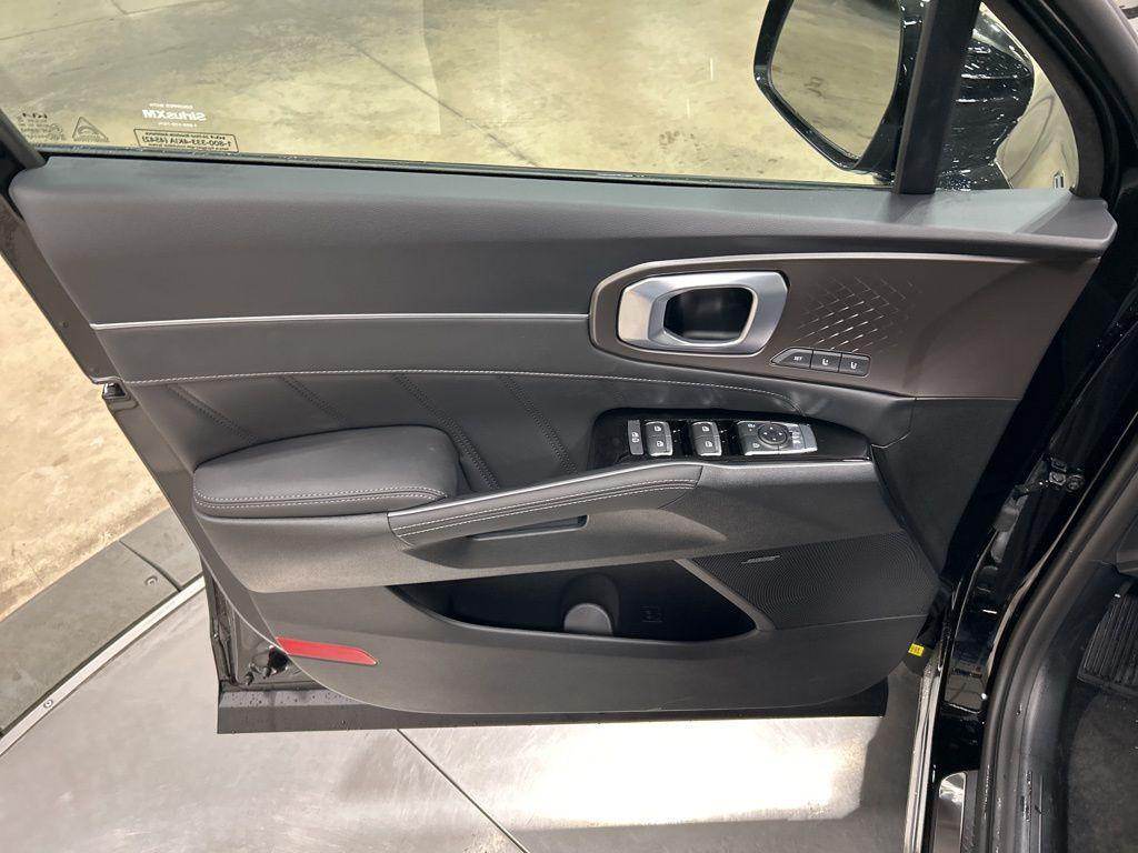 new 2026 Kia Sorento Hybrid car, priced at $47,119