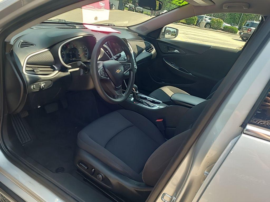 used 2021 Chevrolet Malibu car, priced at $17,034