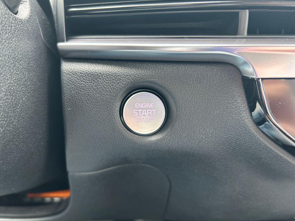 new 2025 Kia Sorento Hybrid car, priced at $41,360