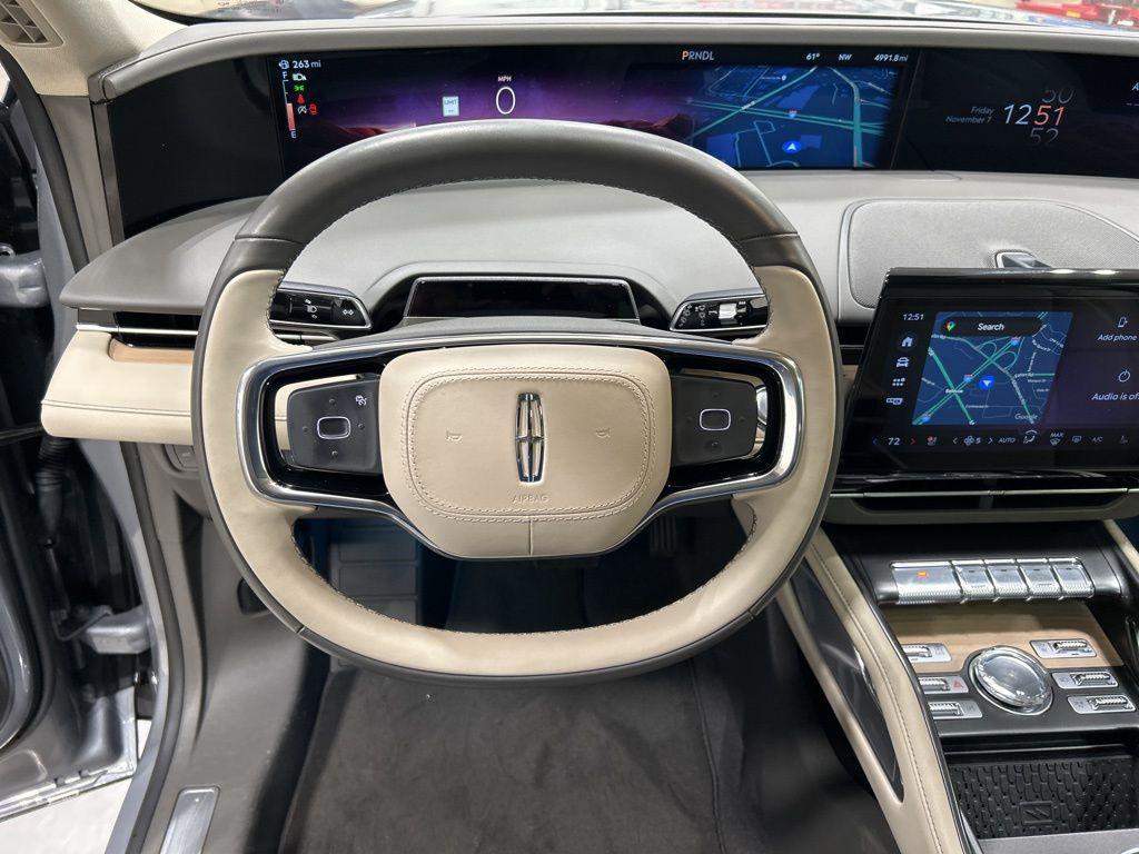 used 2025 Lincoln Nautilus car, priced at $59,812