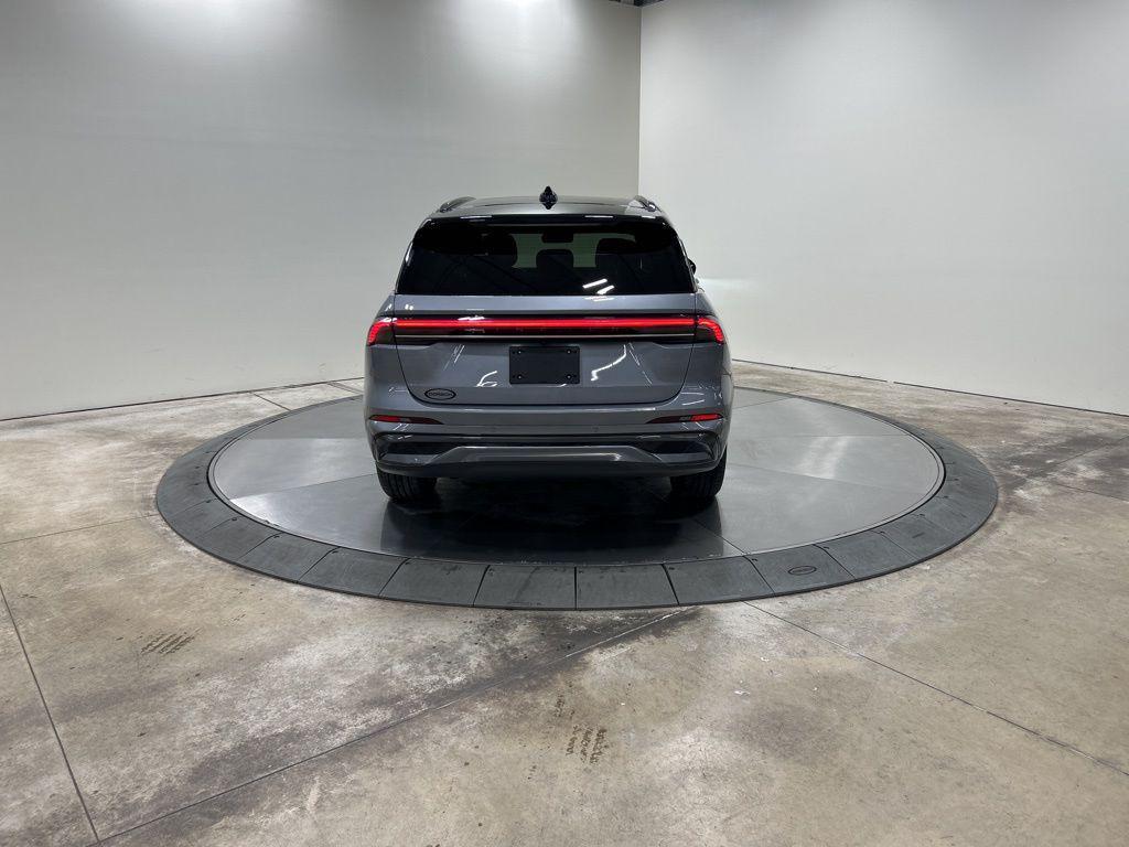 used 2025 Lincoln Nautilus car, priced at $59,812