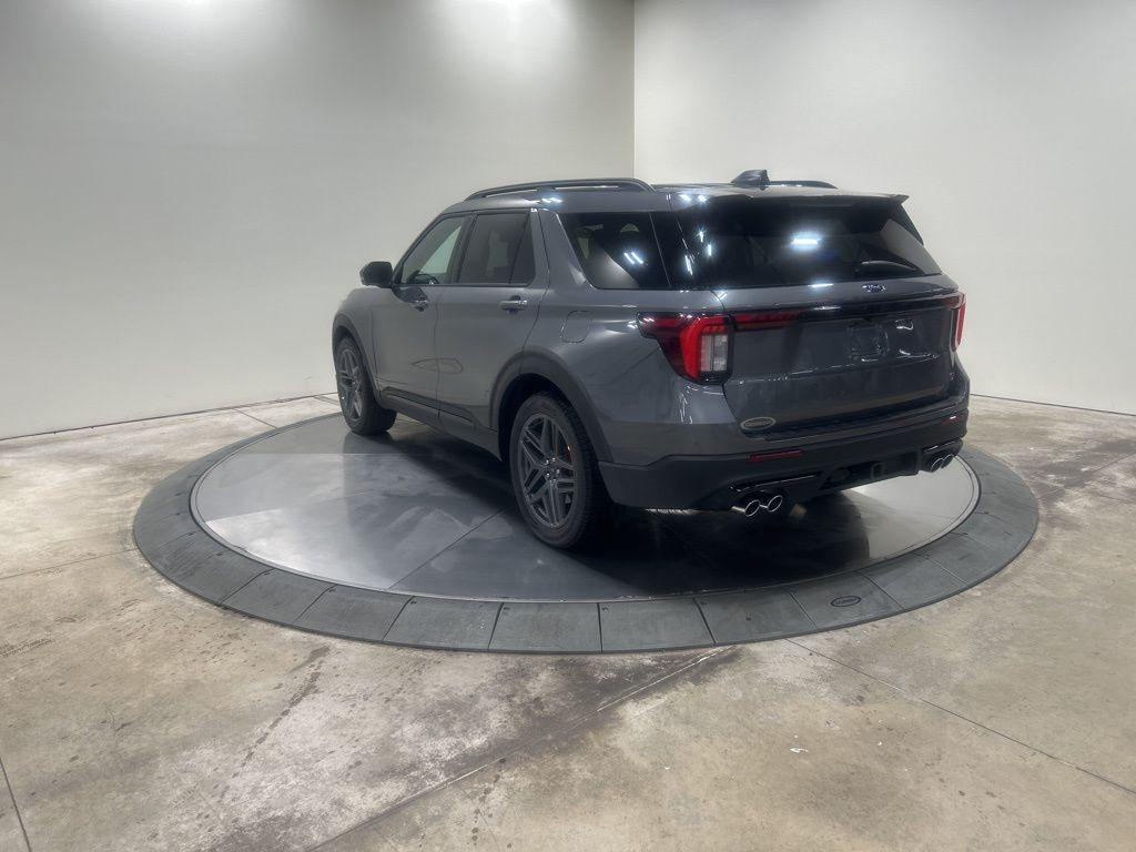 new 2025 Ford Explorer car, priced at $61,140