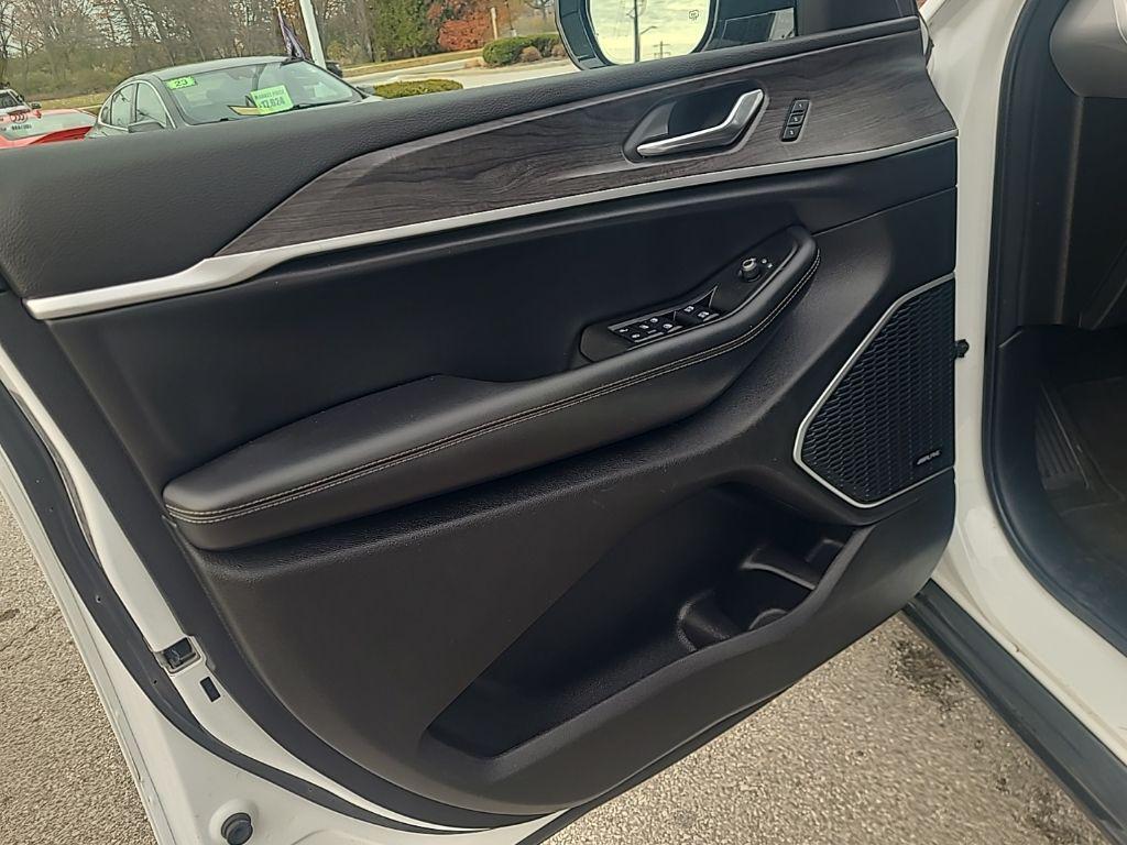 used 2021 Jeep Grand Cherokee L car, priced at $29,997