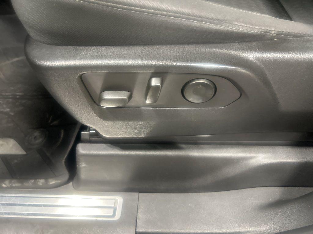 used 2022 Chevrolet Silverado 1500 car, priced at $42,337