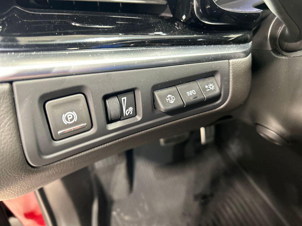 used 2024 Cadillac XT6 car, priced at $52,265