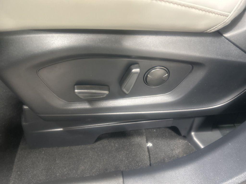 new 2025 Ford Explorer car, priced at $49,160