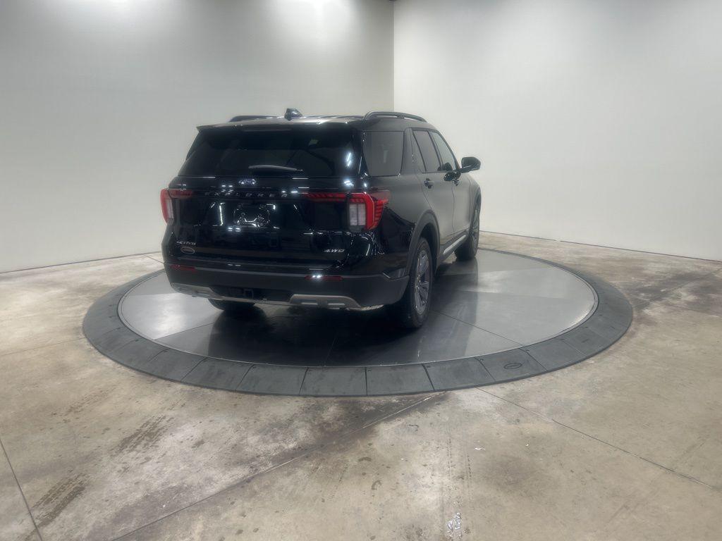 new 2025 Ford Explorer car, priced at $49,160