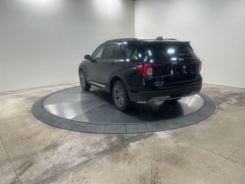 new 2025 Ford Explorer car, priced at $49,160