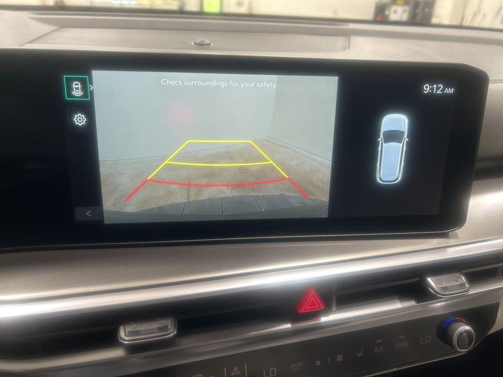 new 2025 Kia Sorento Hybrid car, priced at $39,640