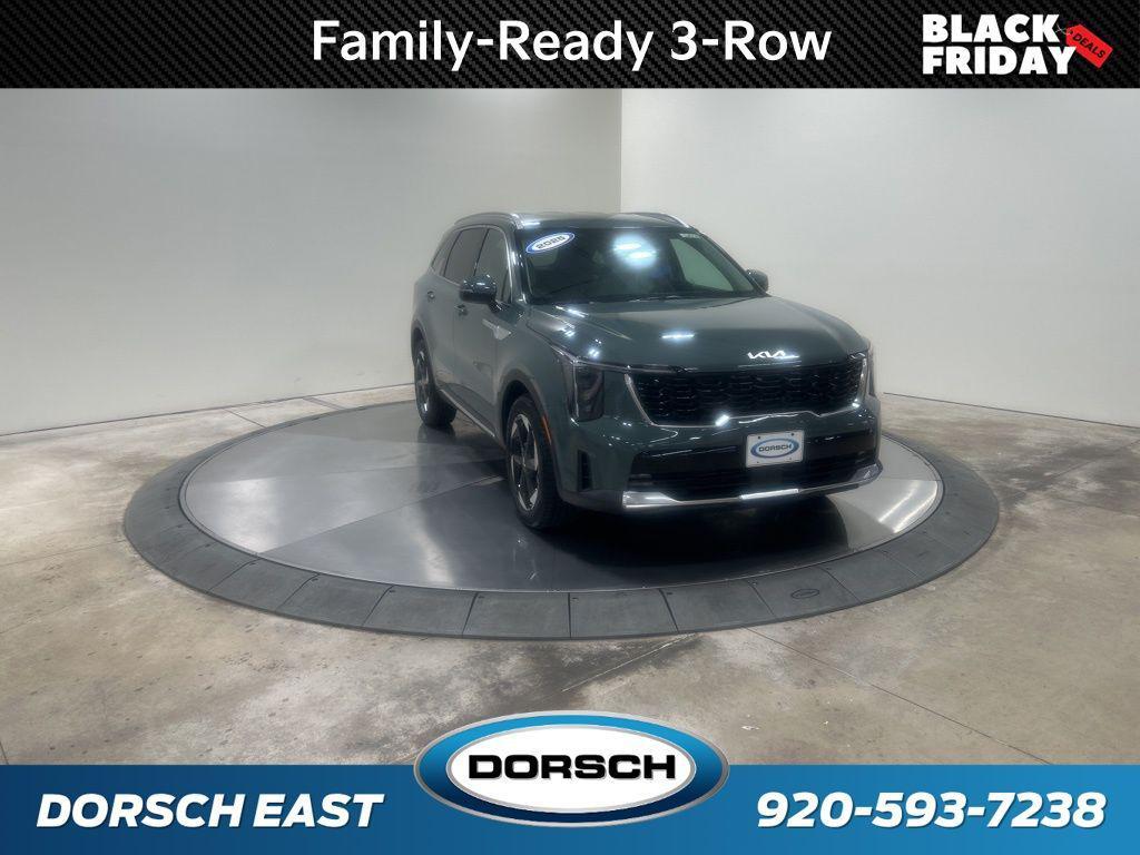 new 2025 Kia Sorento Hybrid car, priced at $39,640