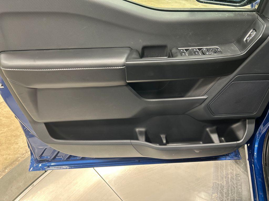 new 2025 Ford F-150 car, priced at $50,860