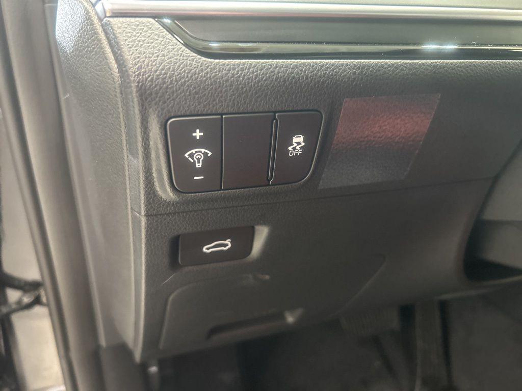 new 2026 Kia K5 car, priced at $30,960