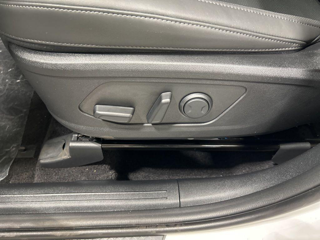 new 2026 Kia Sorento car, priced at $42,965