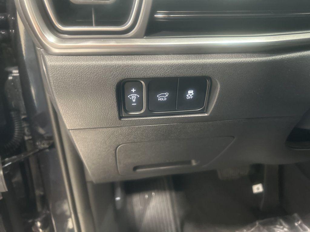 new 2025 Kia Sorento car, priced at $37,748